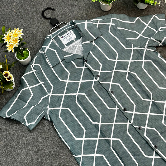 Green Geometric Line Print Short Sleeve Shirt – Modern Casual Style for Men