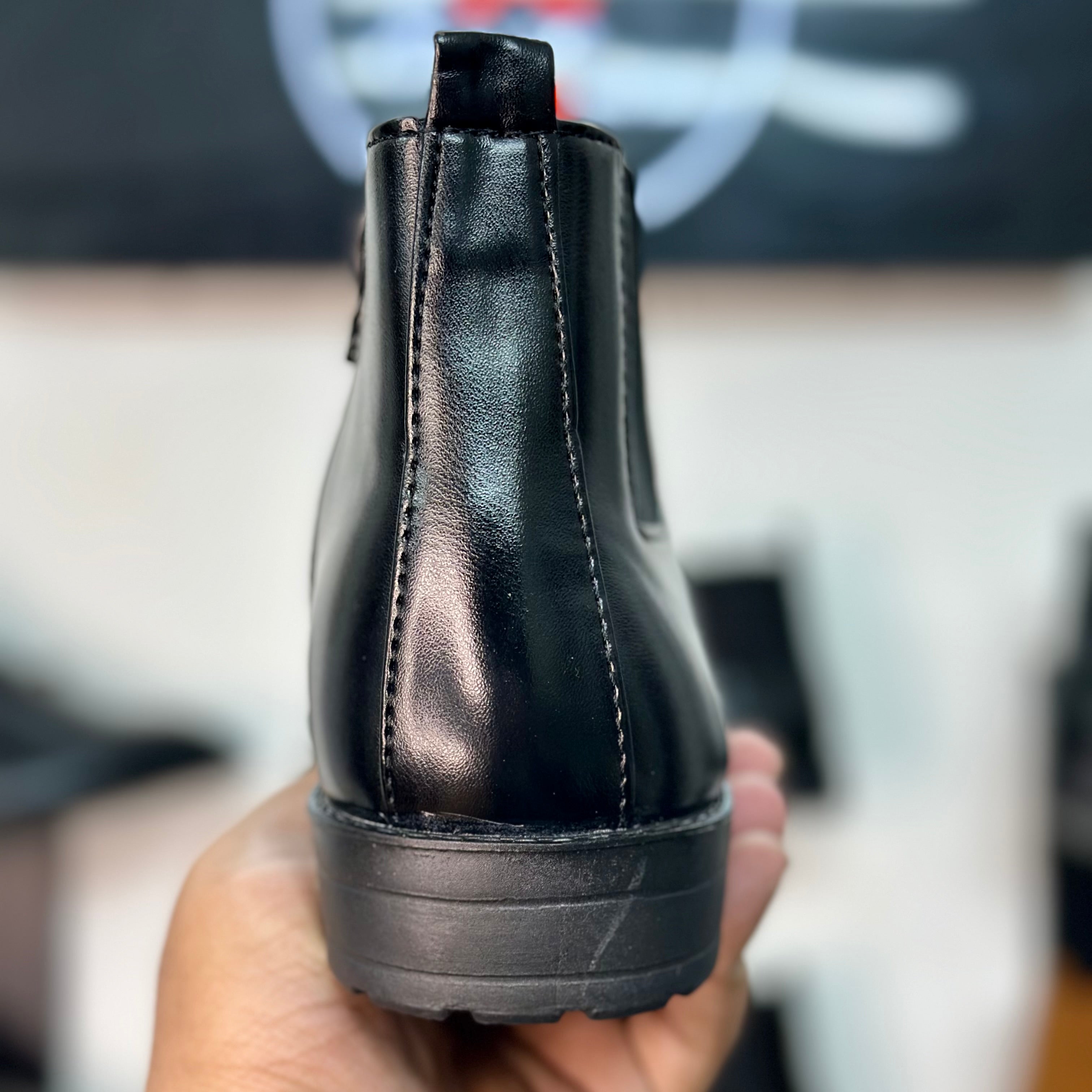 Esrakz Black Polished Chelsea Boots – Thailand Fit Chain