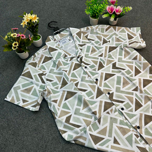 Abstract Geometric Print Short Sleeve Shirt – Modern Casual Wear for Men