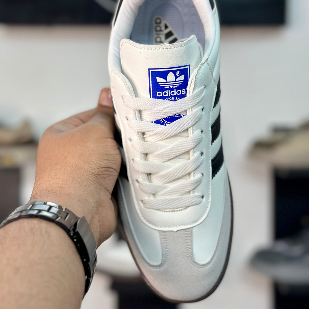 Samba Style Sneakers – Classic White Black.