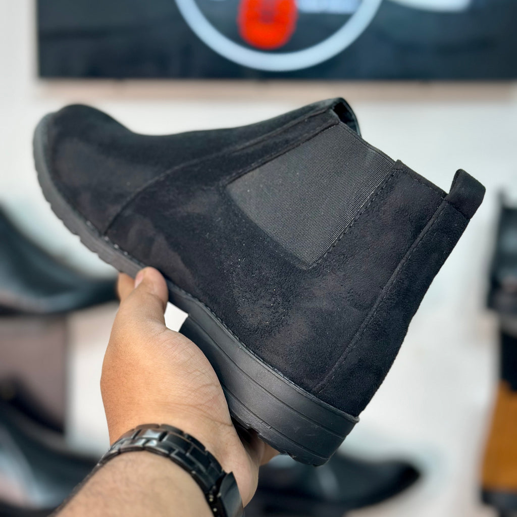 Esrakz Black Suede Chelsea Boots – Round Fit Elastic