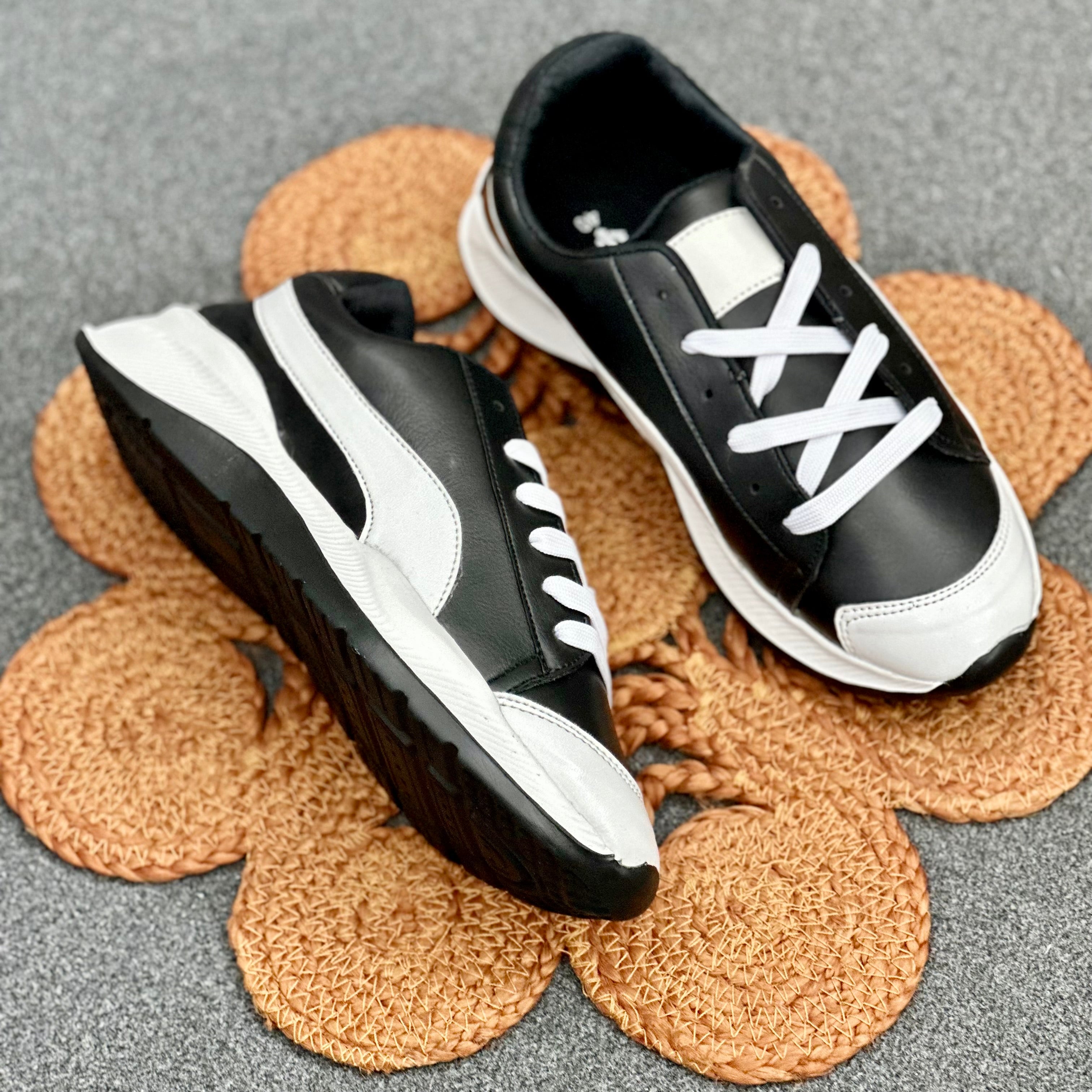 Esrakz Black Jambo Sneakers | Everyday Comfort & Street Style