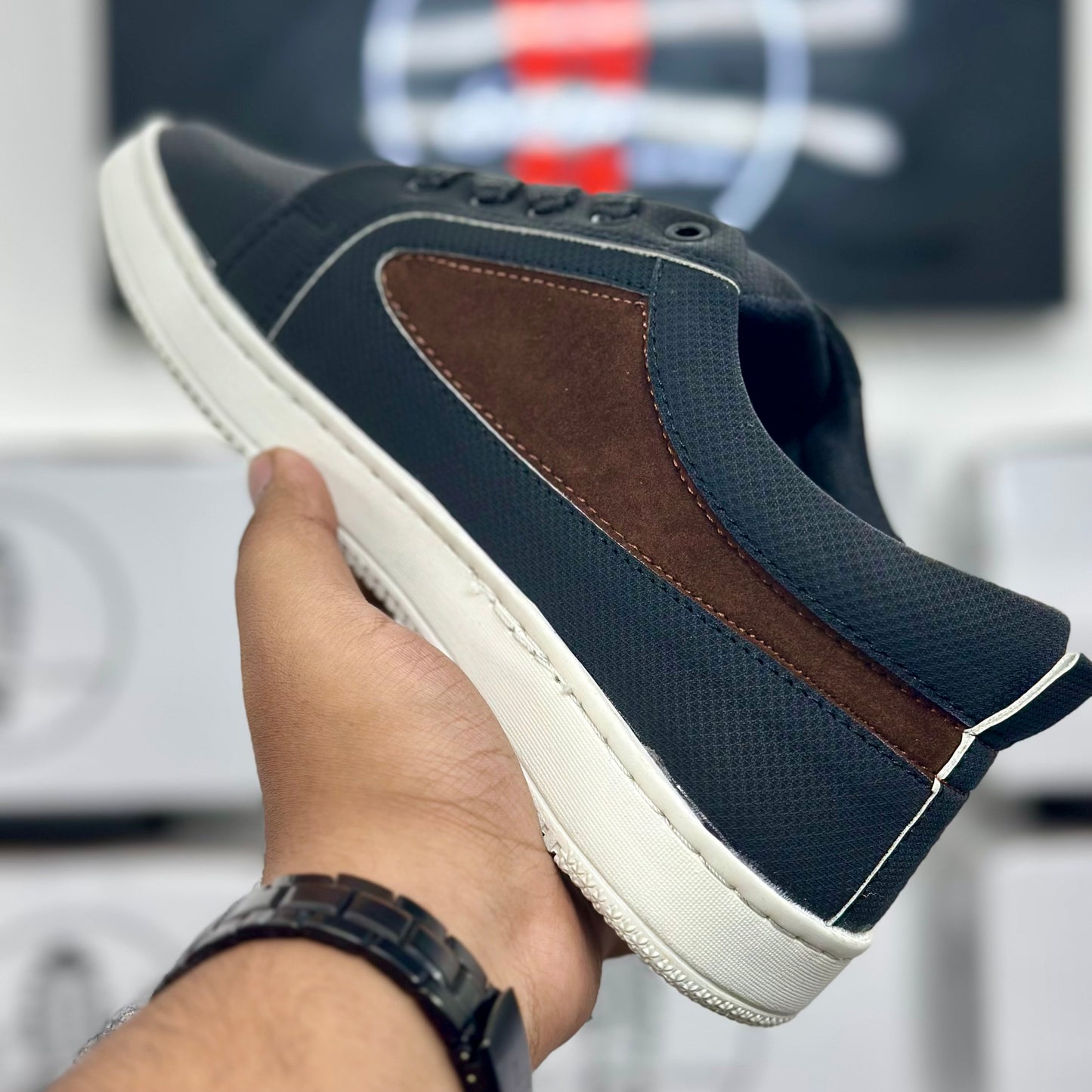 Men's Black & Brown Casual Sneaker