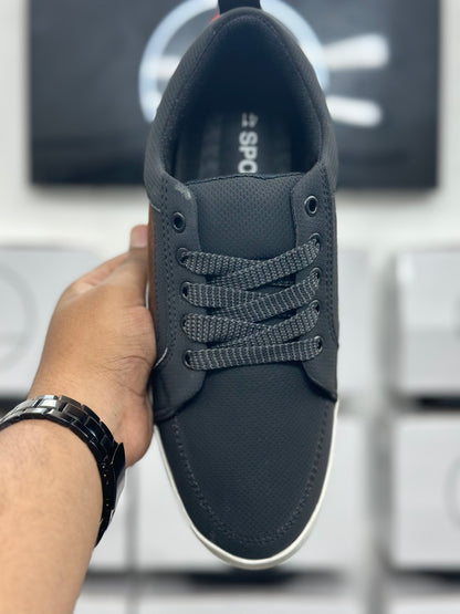 Men's Black & Brown Casual Sneaker