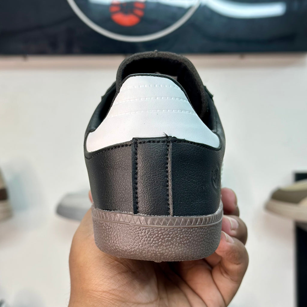 Samba Style Sneakers – Classic Dark Black.