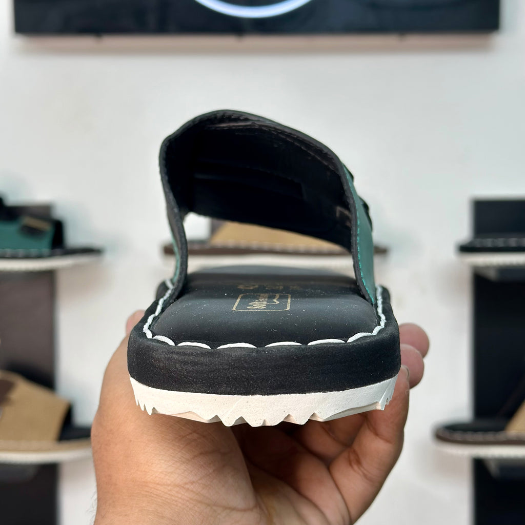 ESRAKZ Premium Sandal: Vanguard