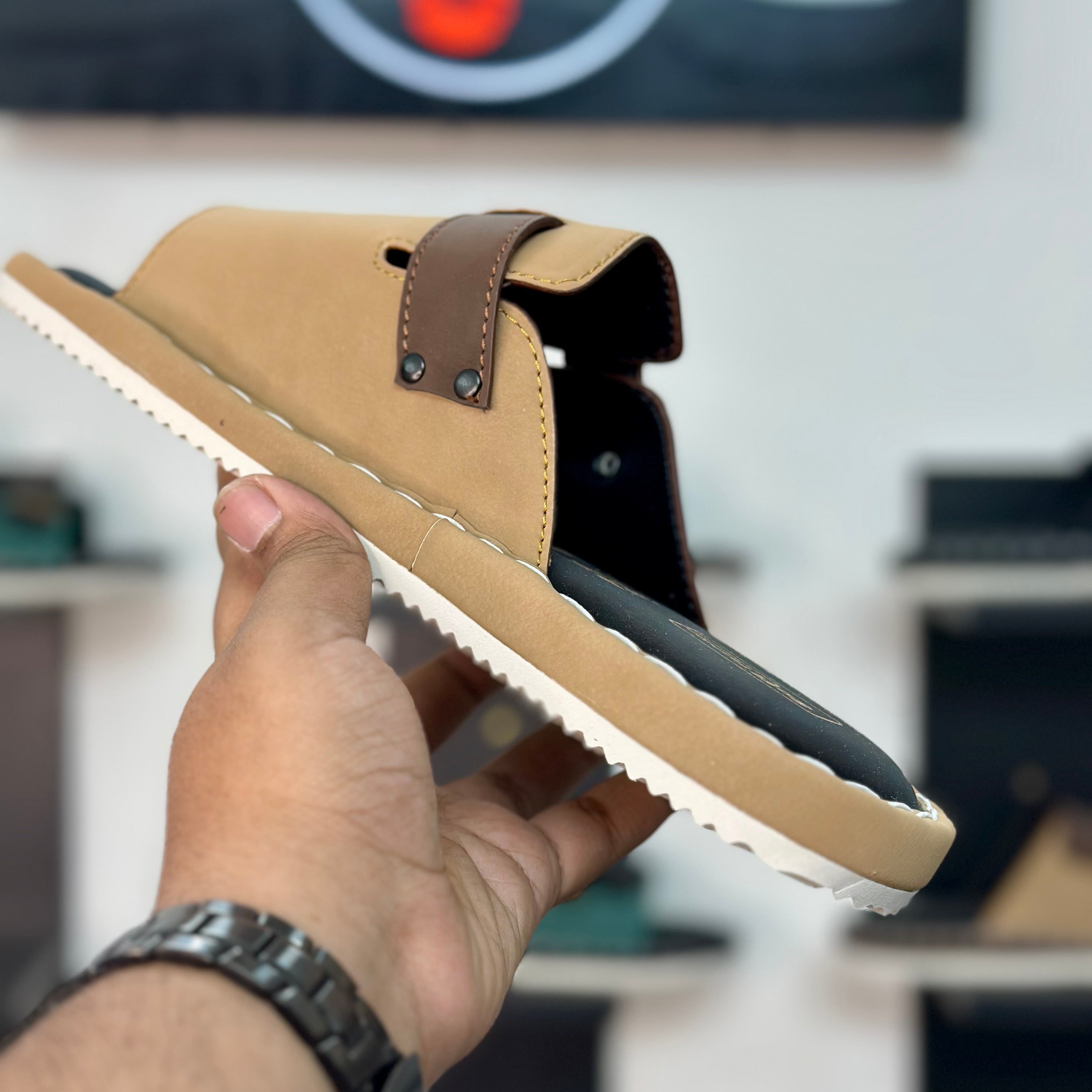 ESRAKZ Premium Sandal: Loomis