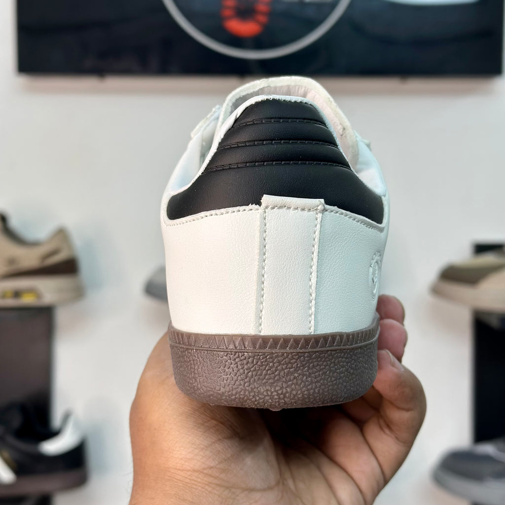 Samba Style Sneakers – Classic White Black.