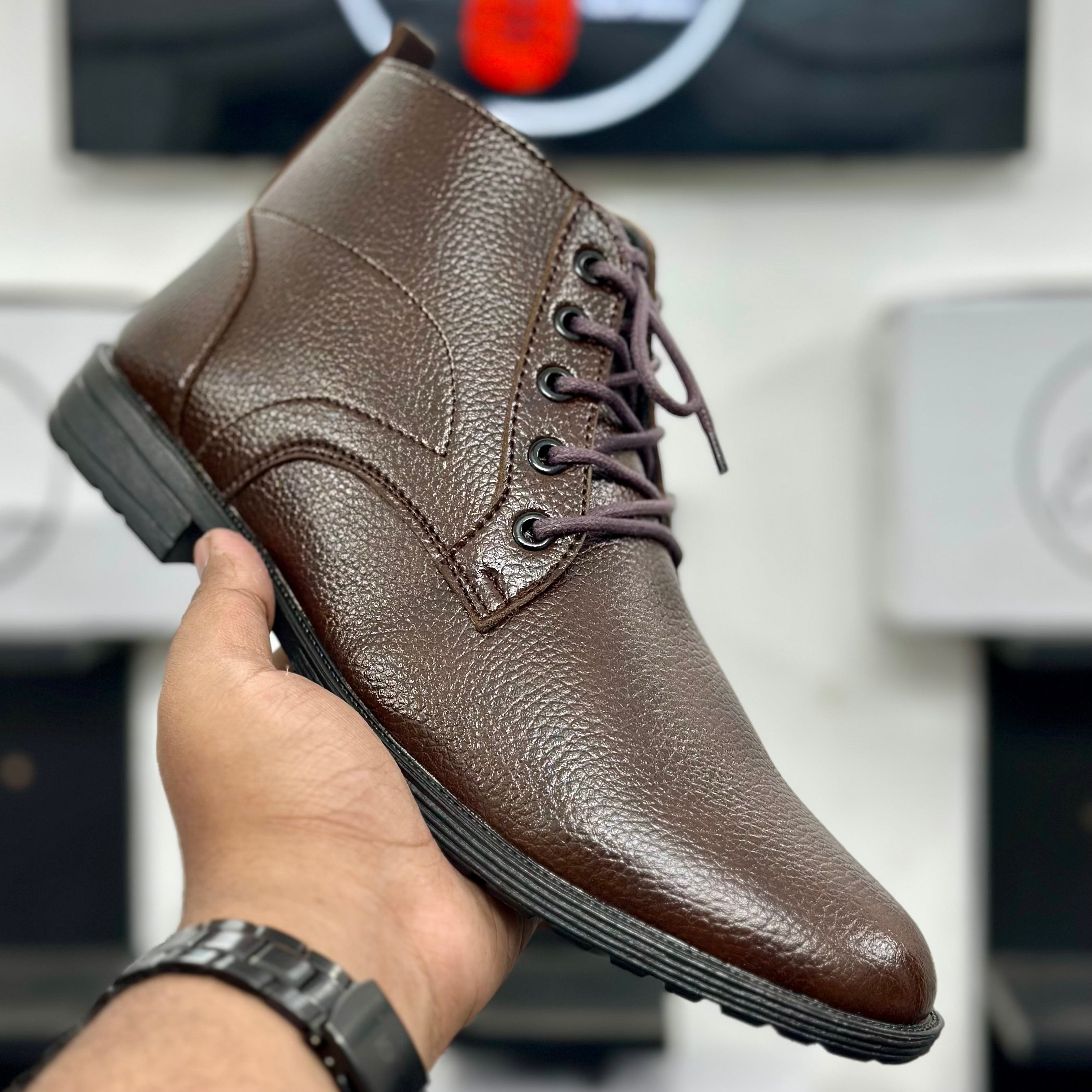 Esrakz Brown Textured Lace-Up Ankle Boot