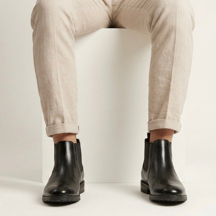 Esrakz Black Polished Chelsea Boots – Round Fit Elastic