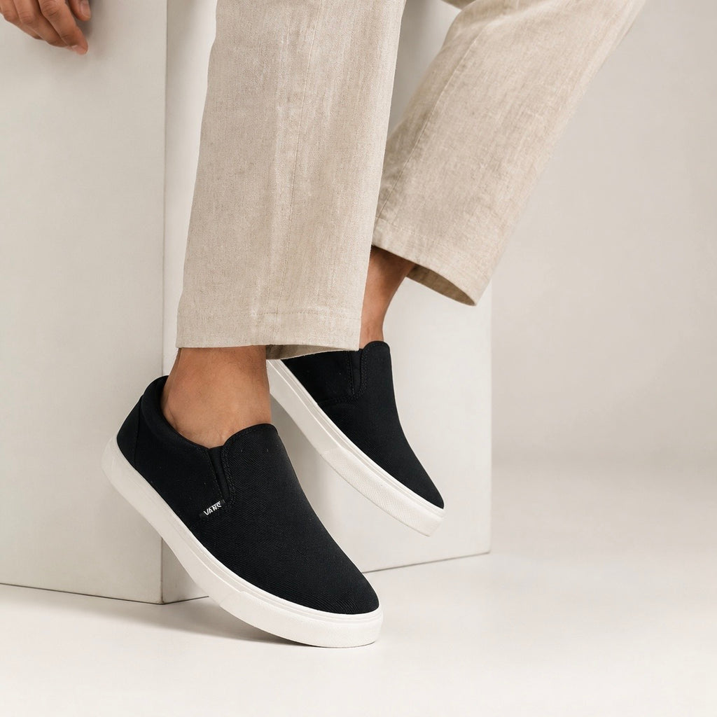 Esrakz Black Canvas Slip-On Casual Shoes