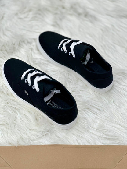 Esrakz-Converse Black