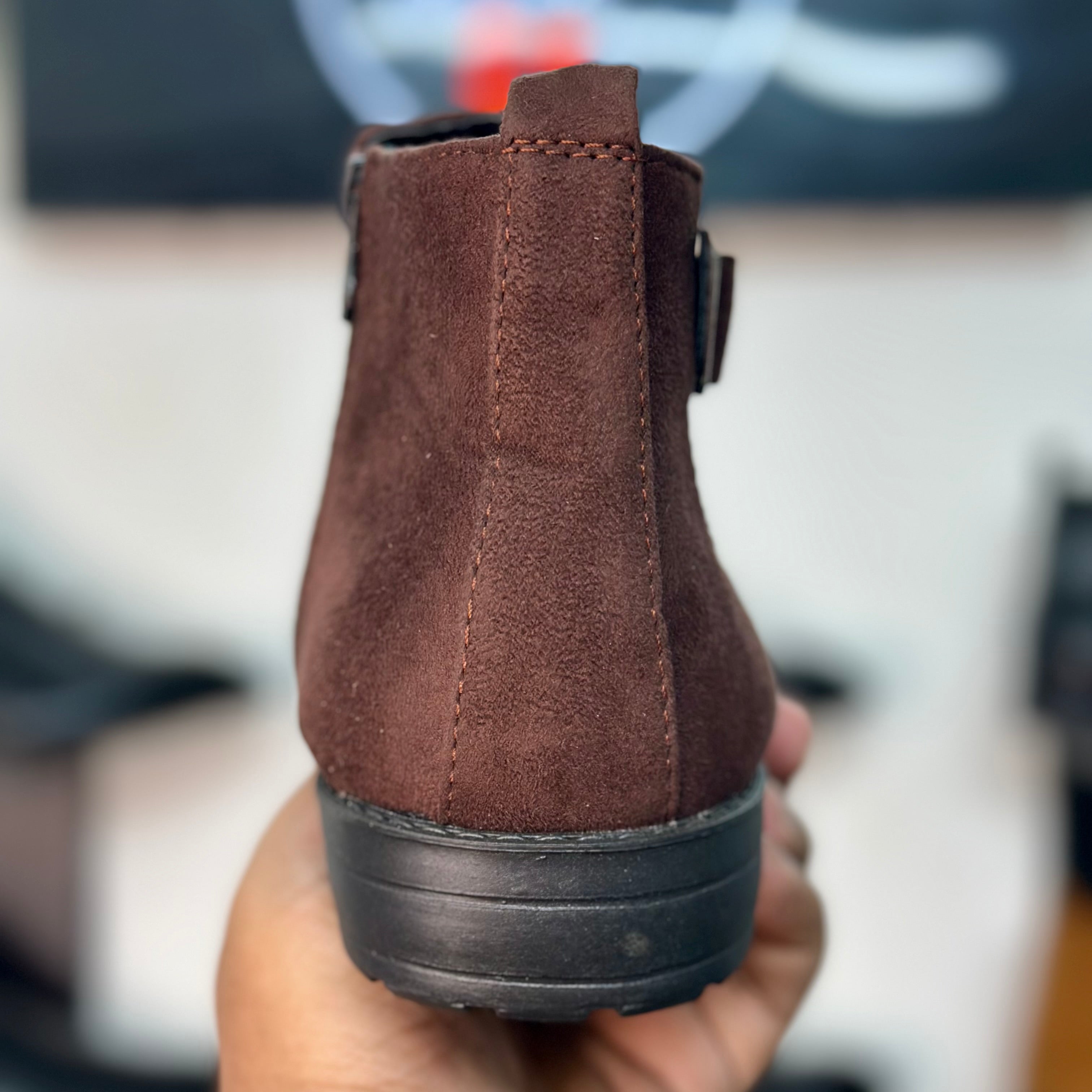 Esrakz Brown Suede Chelsea Boots – Ankle Fit Chain