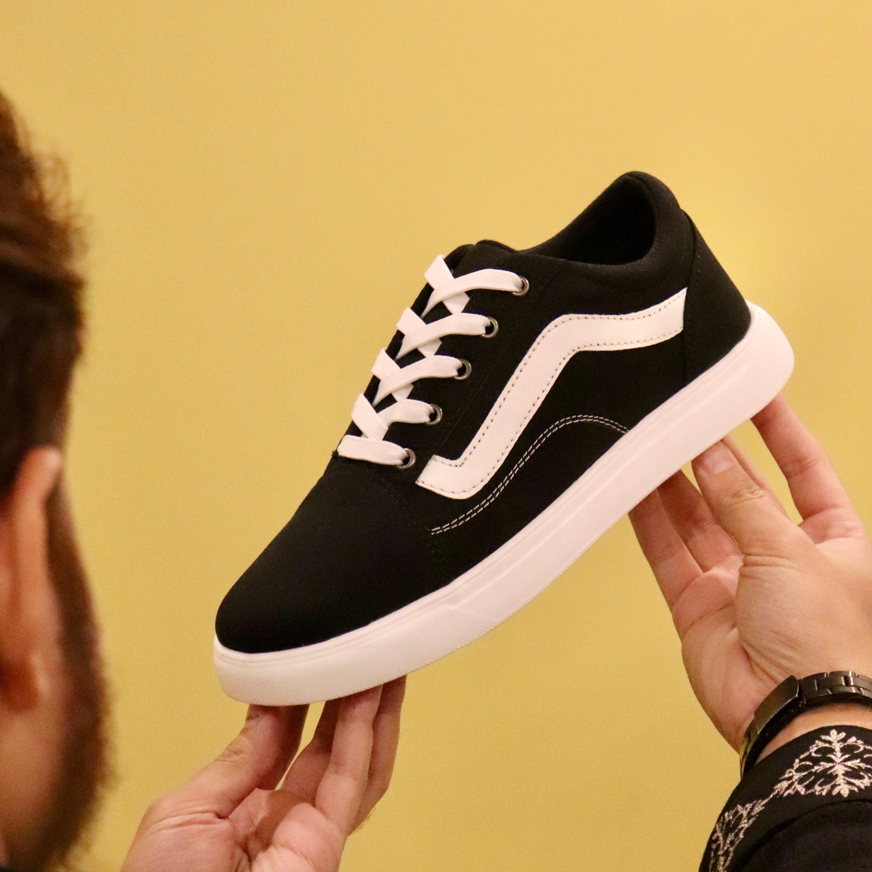 Esrakz Classic Canvas Sneakers - Black Non-Yellowing Phylon Sole