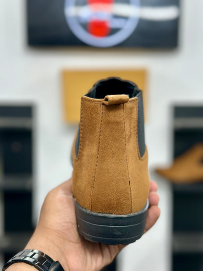 Esrakz Signature Chelsea Boot – Mustard Suede