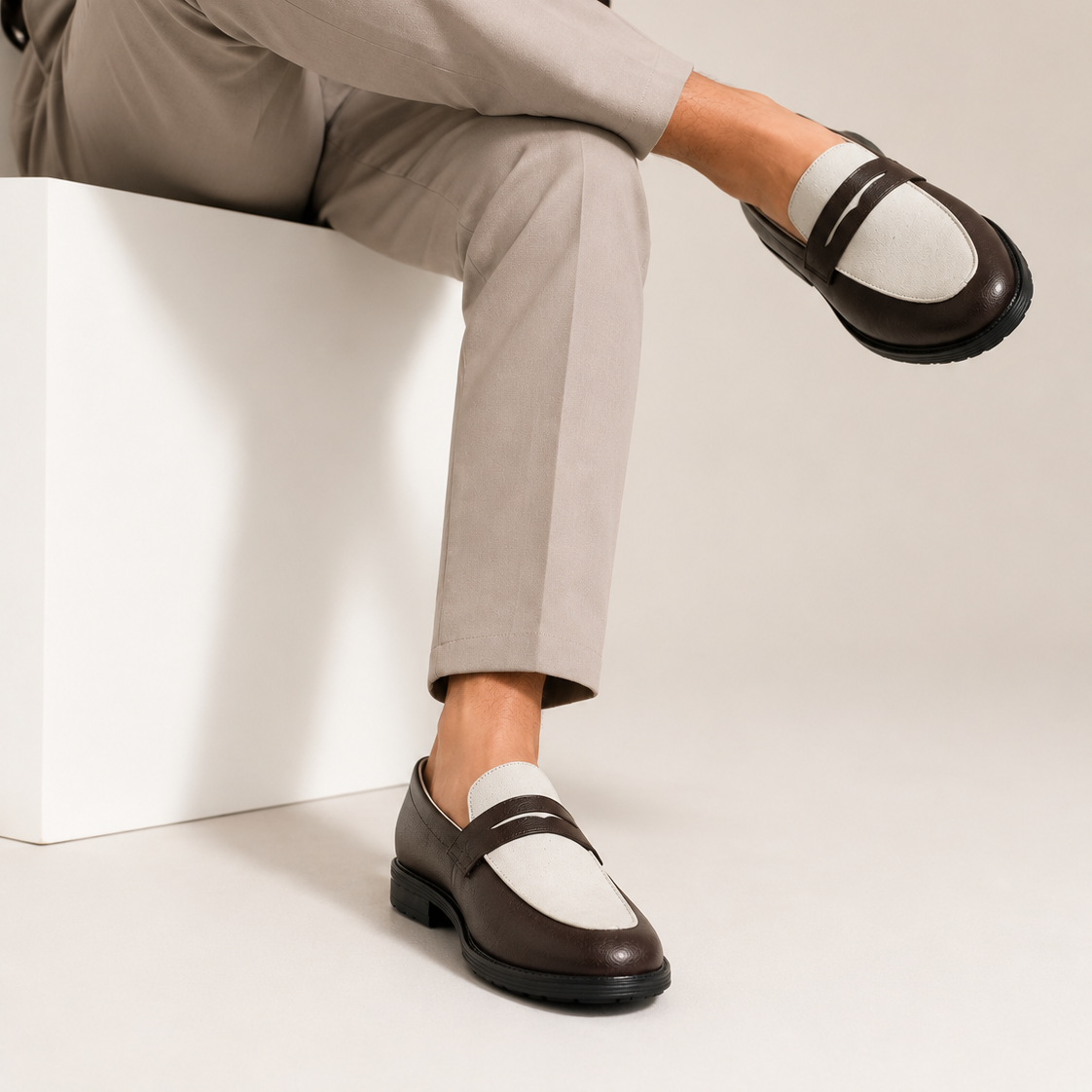 Men’s Two-Tone Penny Loafers – Chocolate