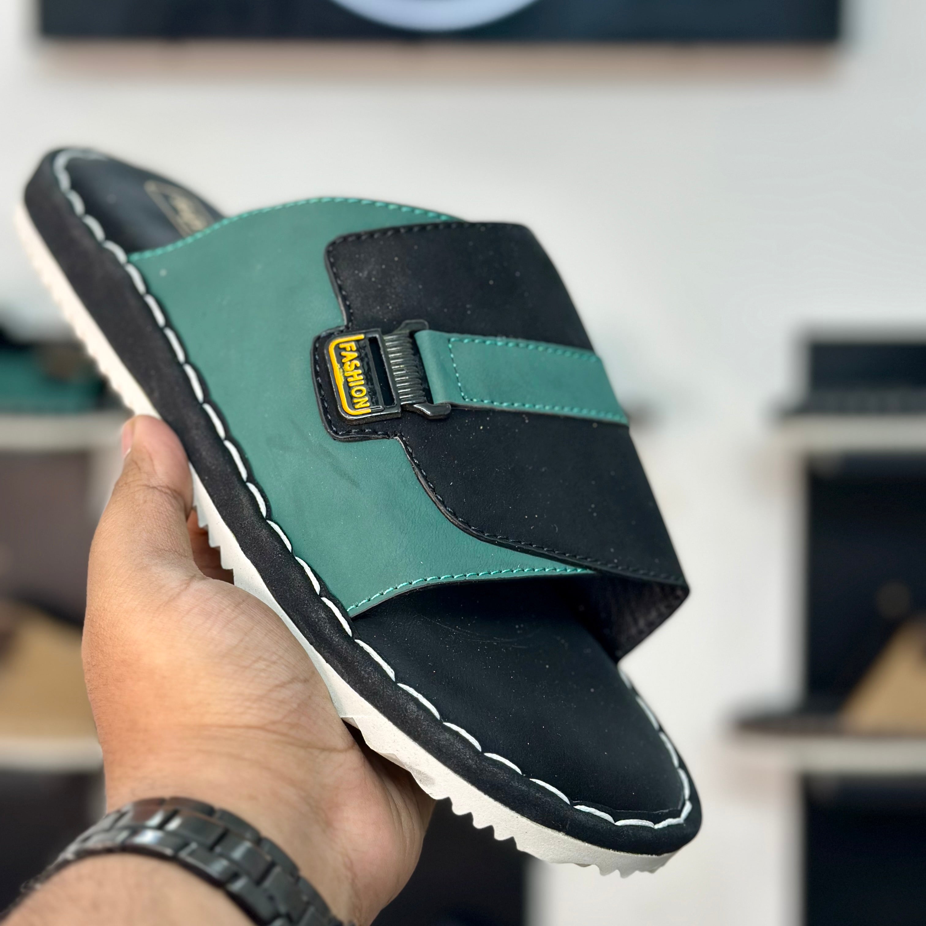 ESRAKZ Premium Sandal: Vanguard