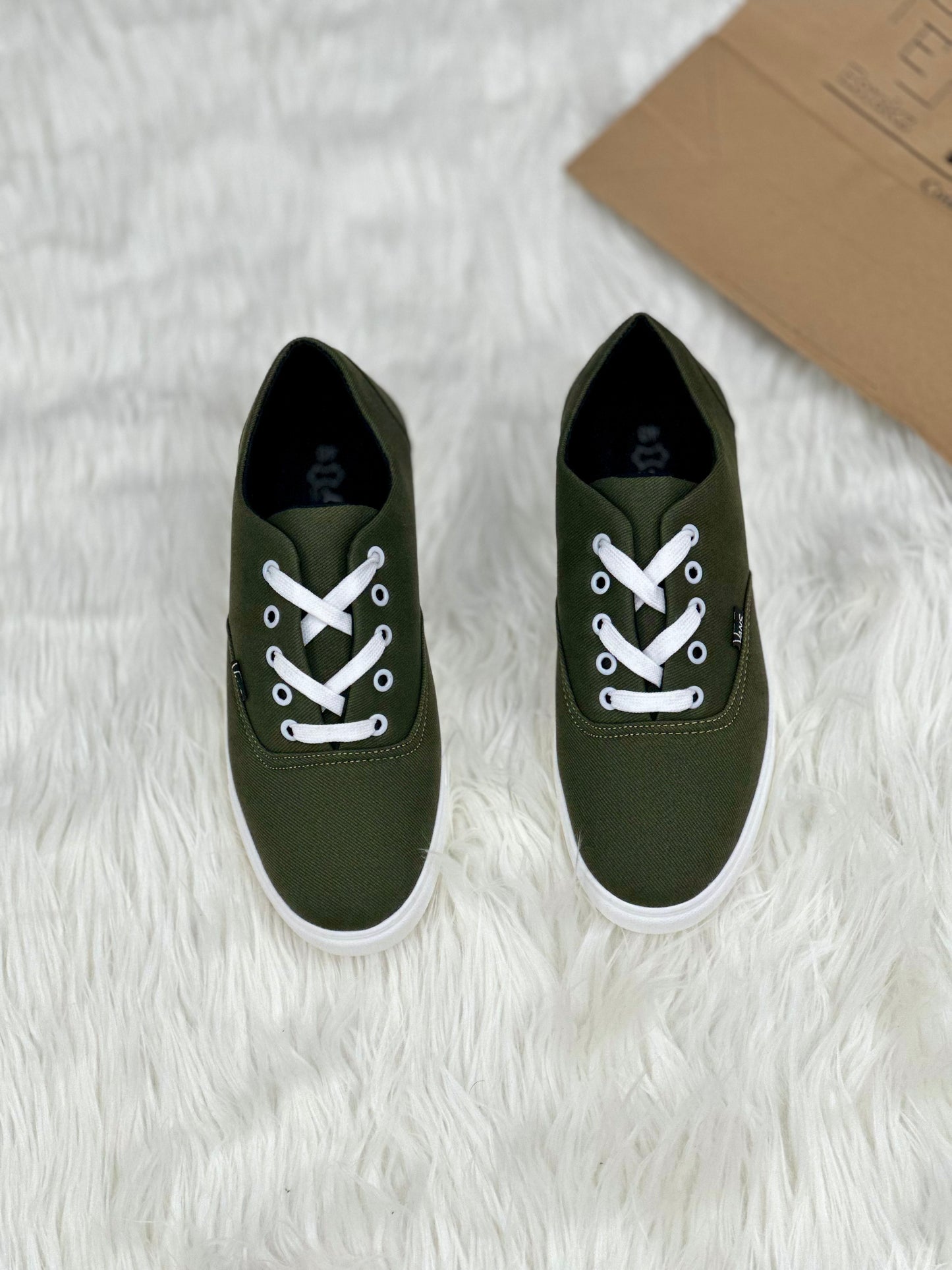 Esrakz-Converse Olive