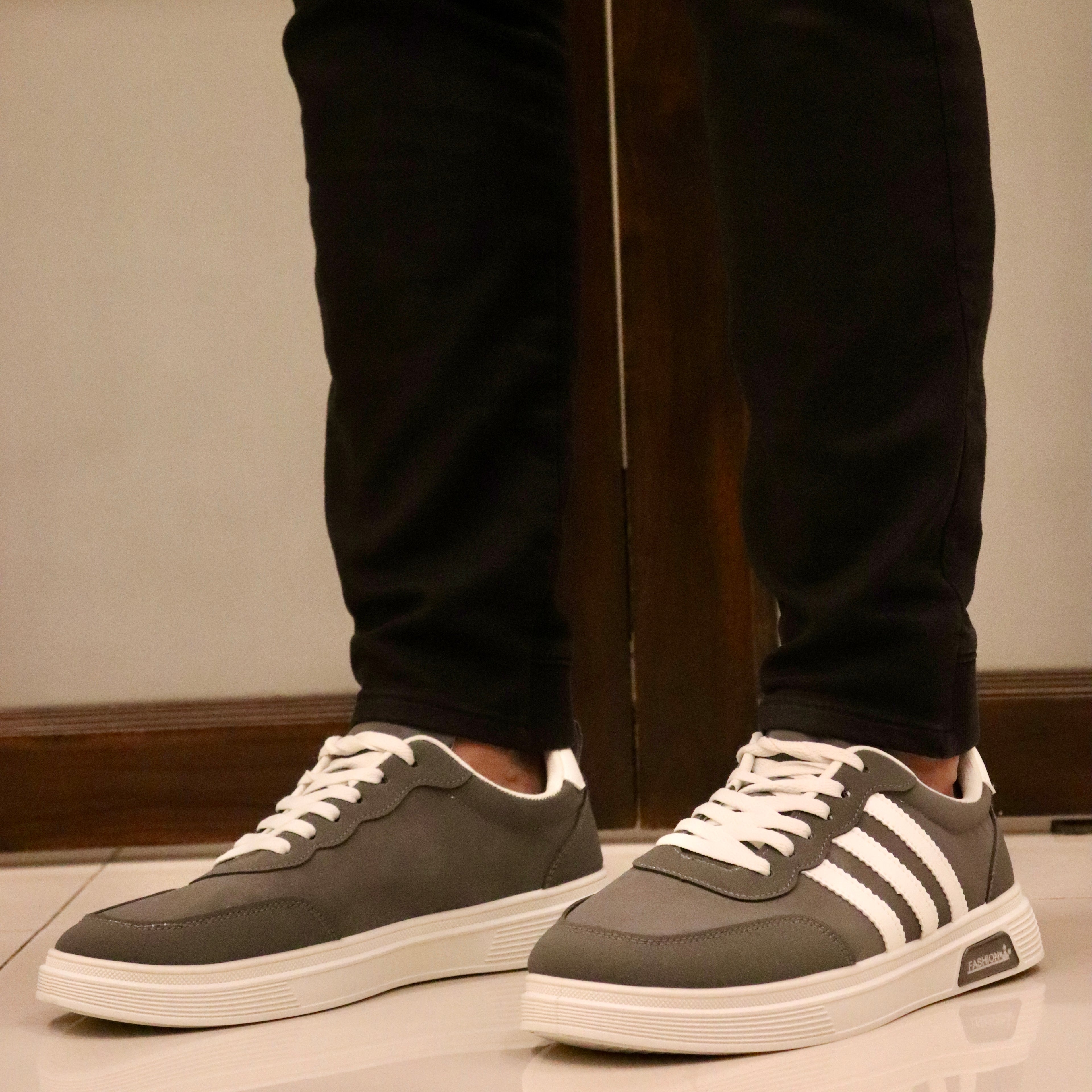 Esrakz | Slate Grey Urban Sneaker
