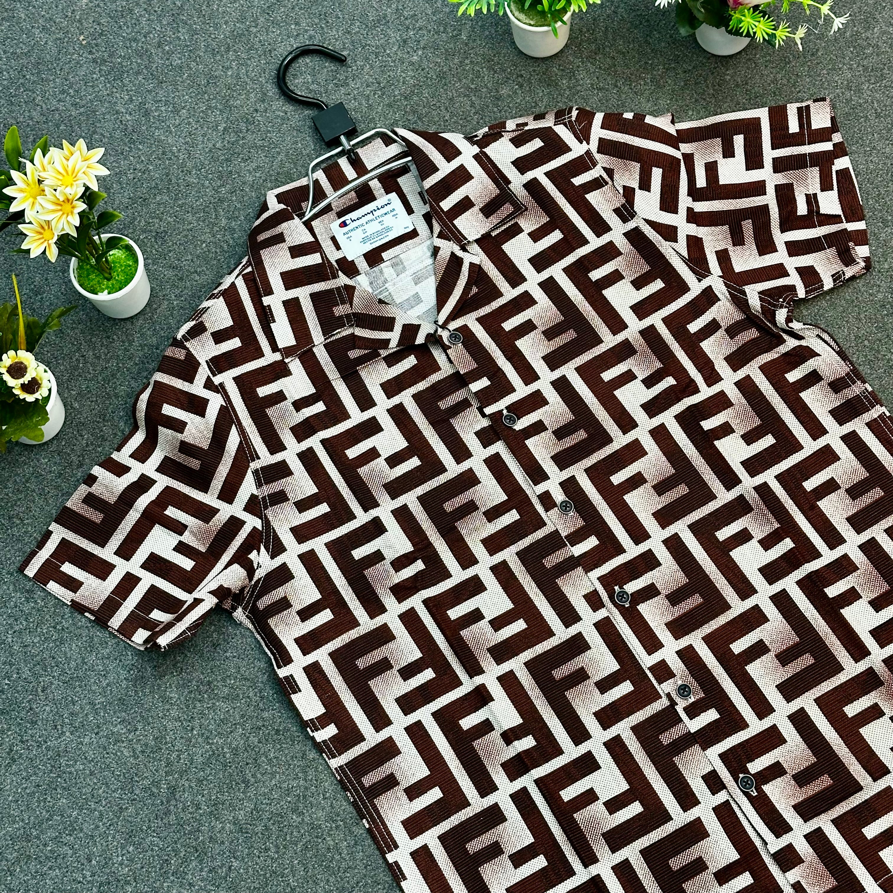 Brown Geometric Print Short Sleeve Shirt – Bold Casual Wear for Men