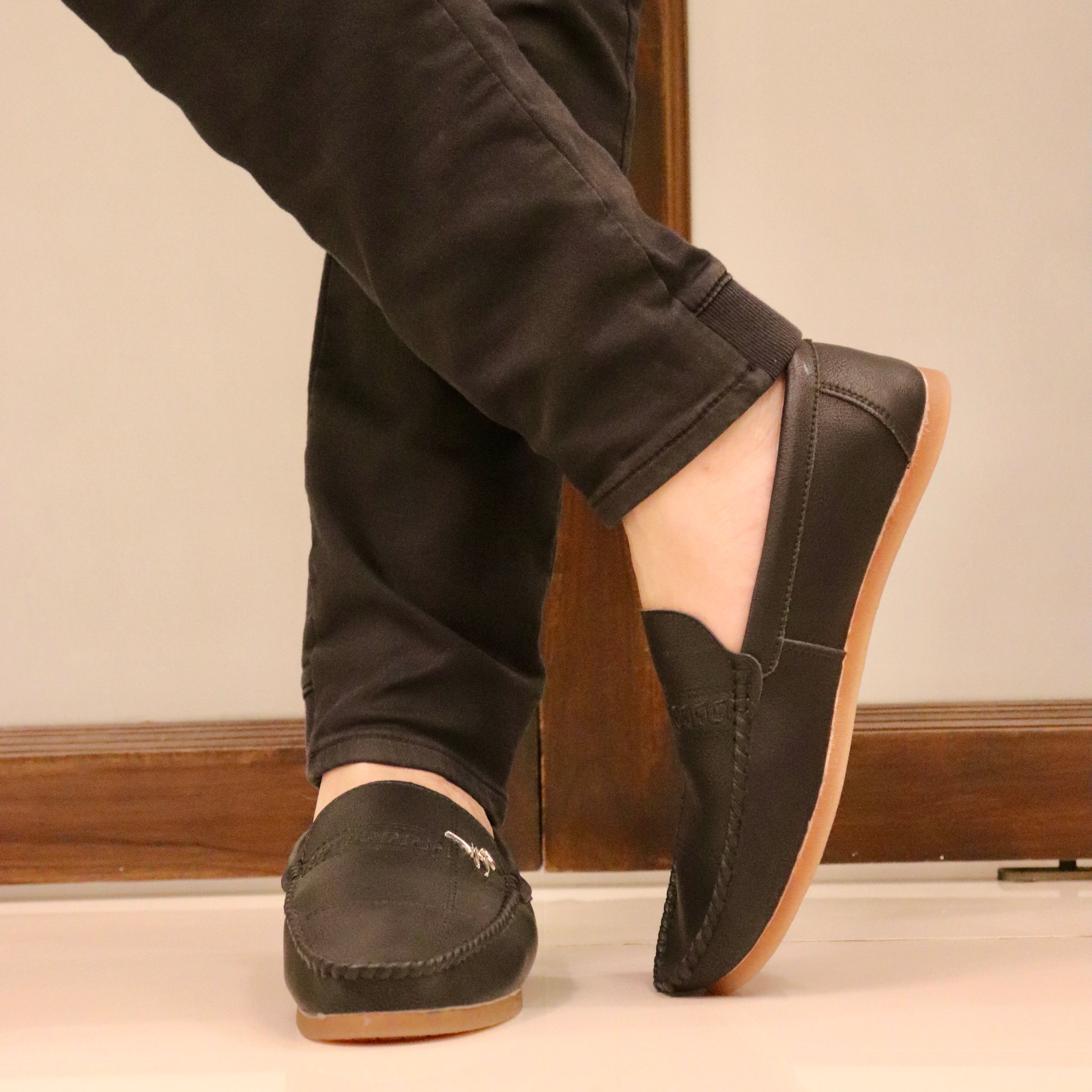 Esrakz Signature Jelly-Sole Loafer-Black