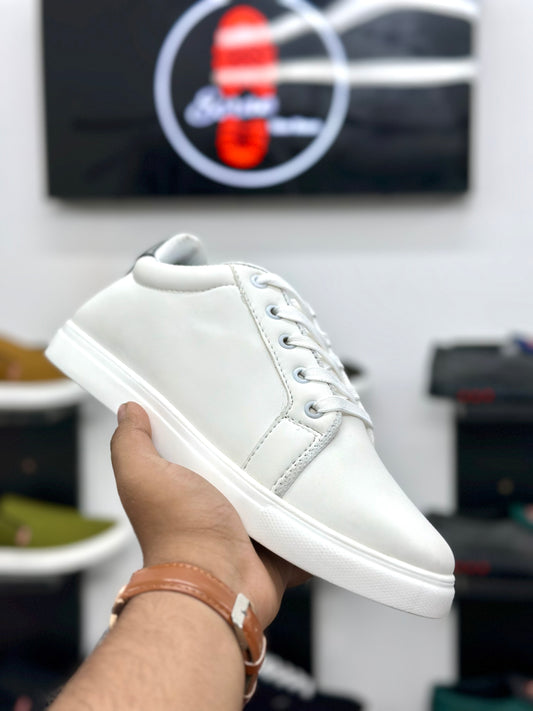 Esrakz-Converse White