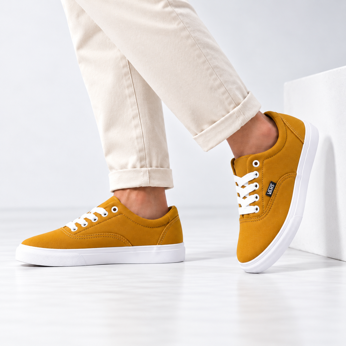 Esrakz Men’s Converse-Mustard