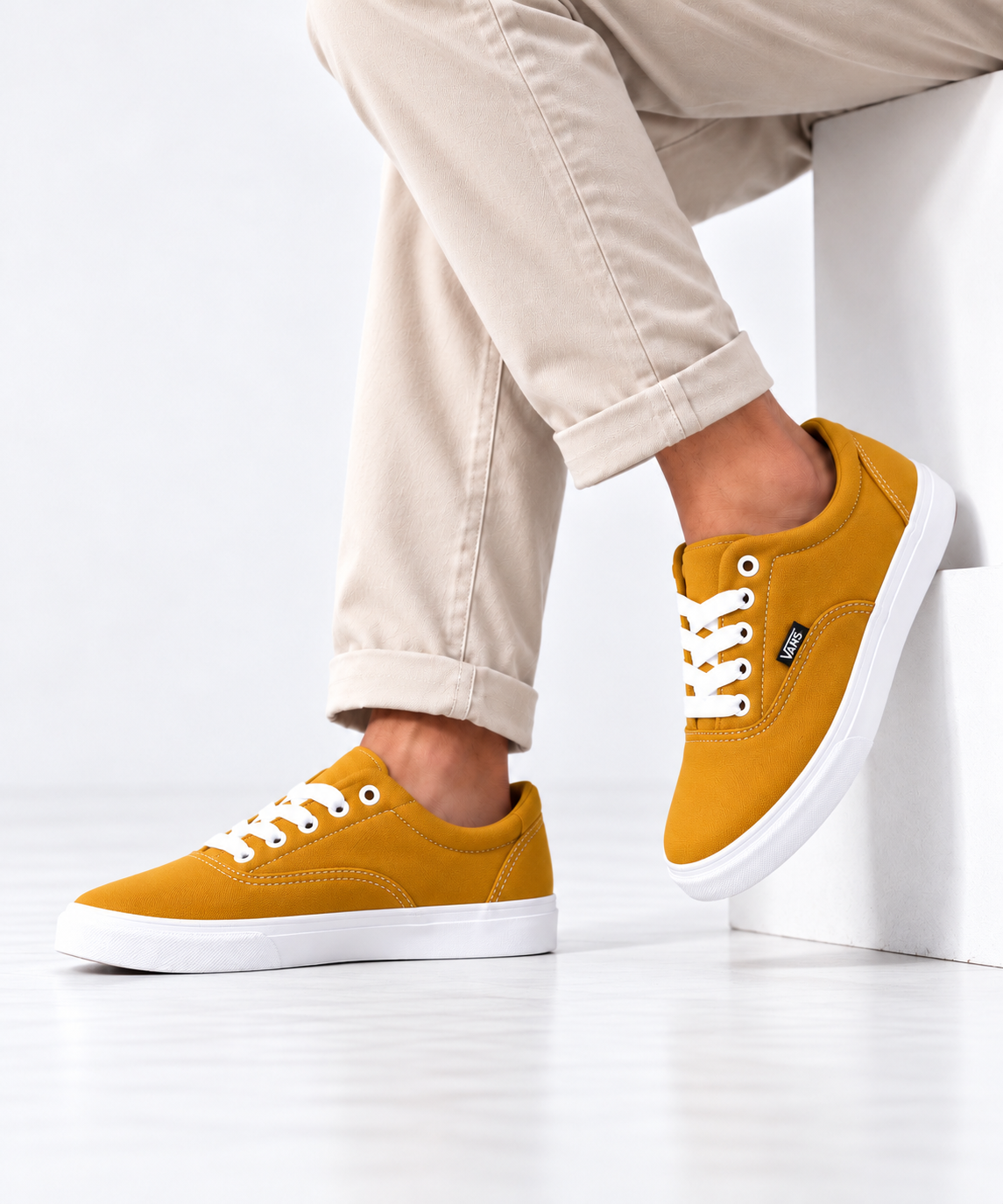 Esrakz Men’s Converse-Mustard