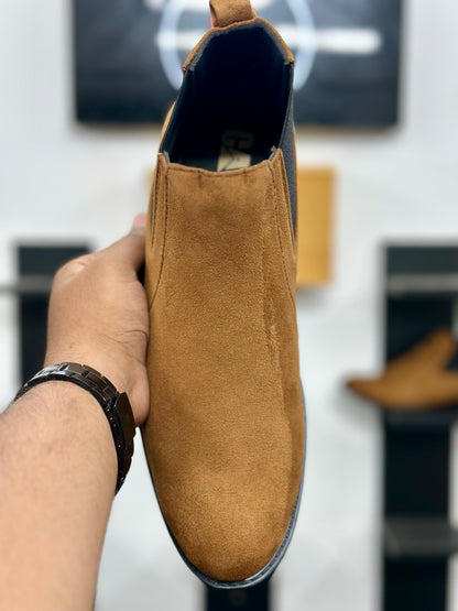 Esrakz Signature Chelsea Boot – Mustard Suede