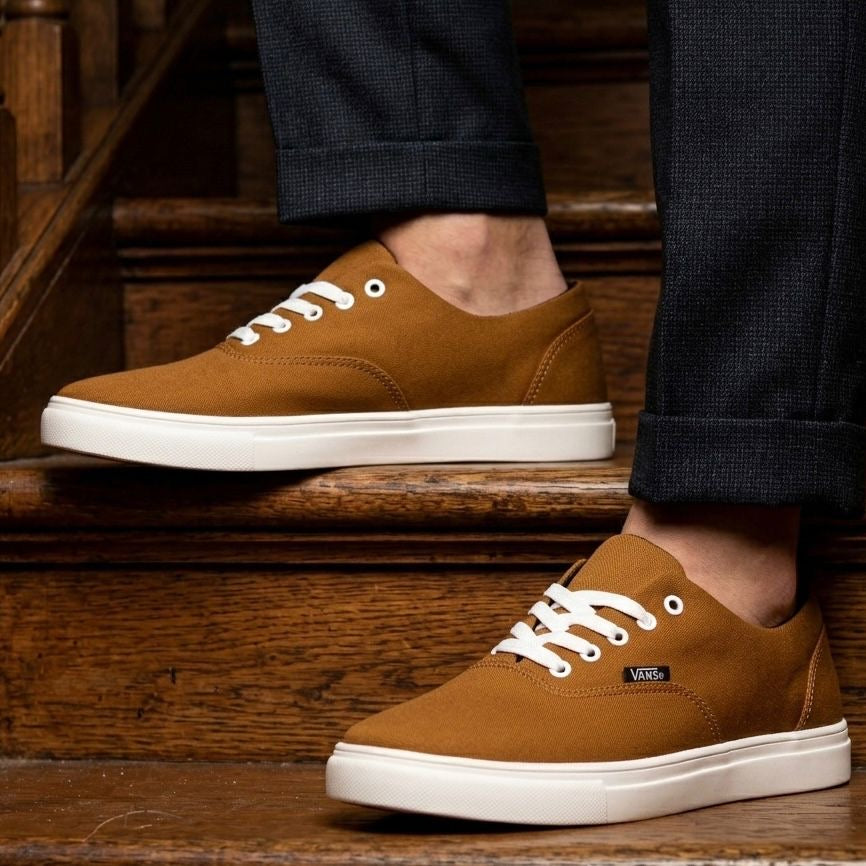 Esrakz-Converse Mustered