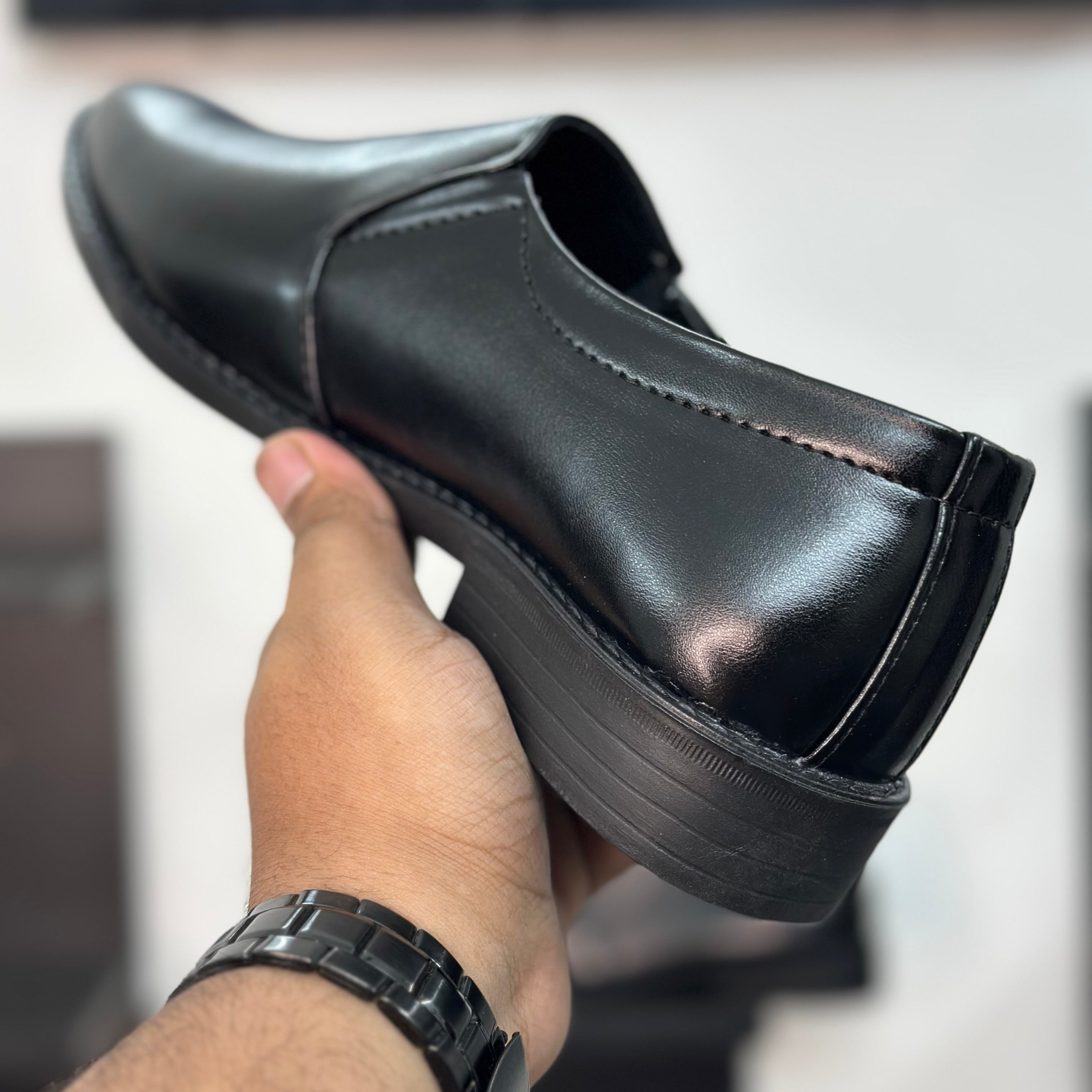 Esrakz Men’s Premium Black Oxford Slip-On
