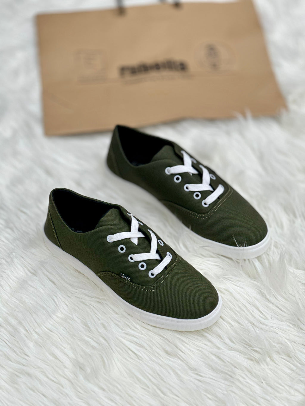 Esrakz-Converse Olive