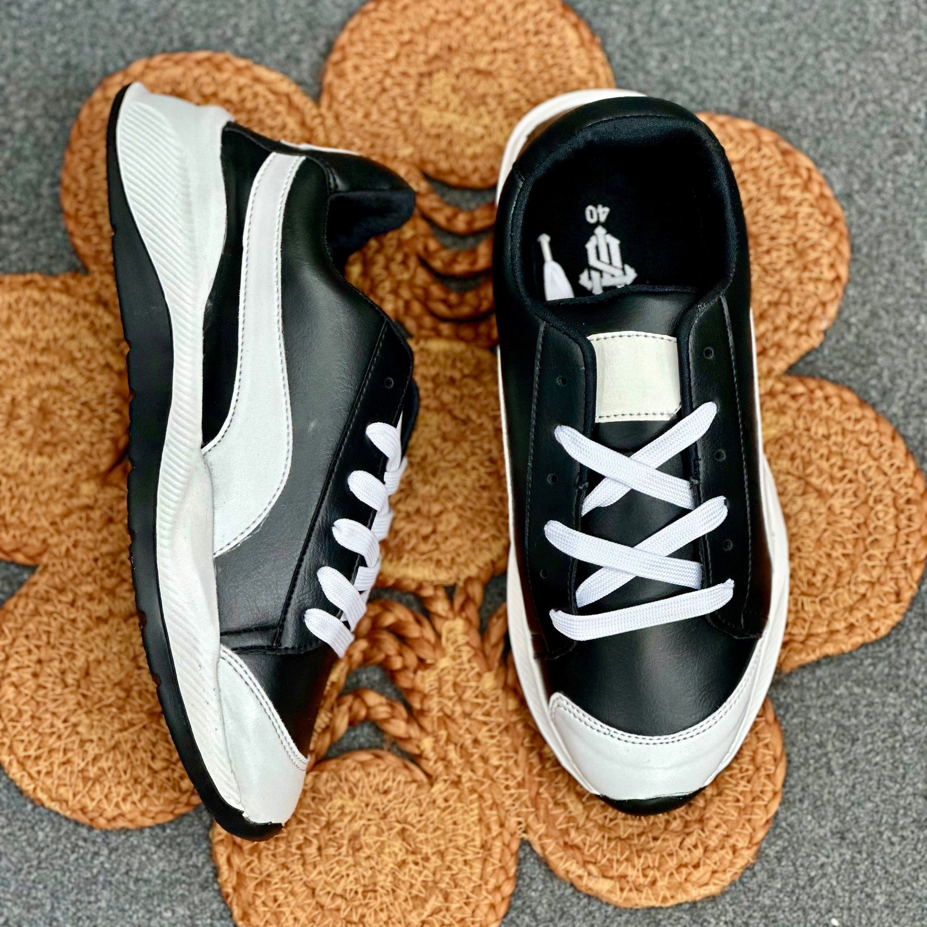 Esrakz Black Jambo Sneakers | Everyday Comfort & Street Style