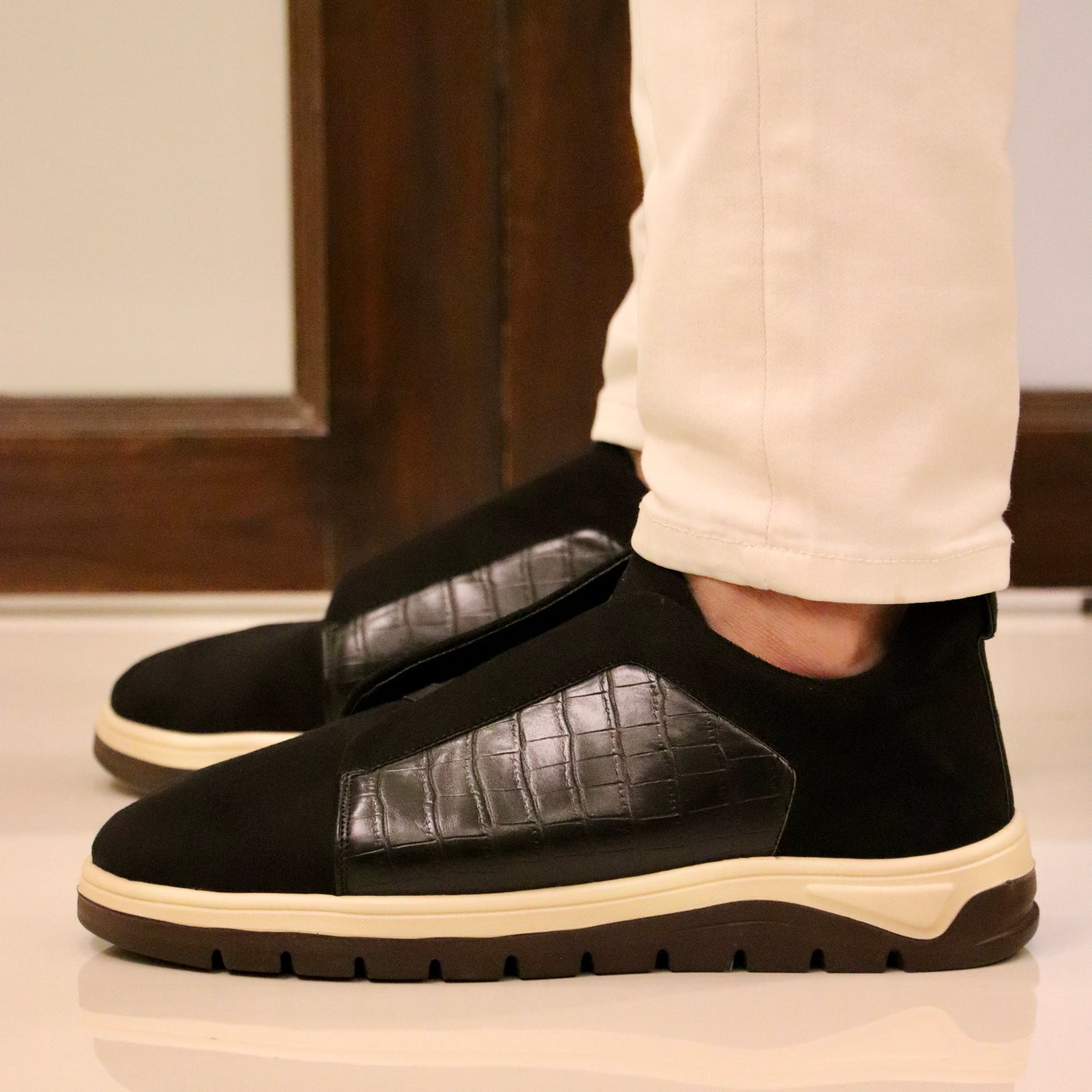 Esrakz-Legacy Sneaker Black