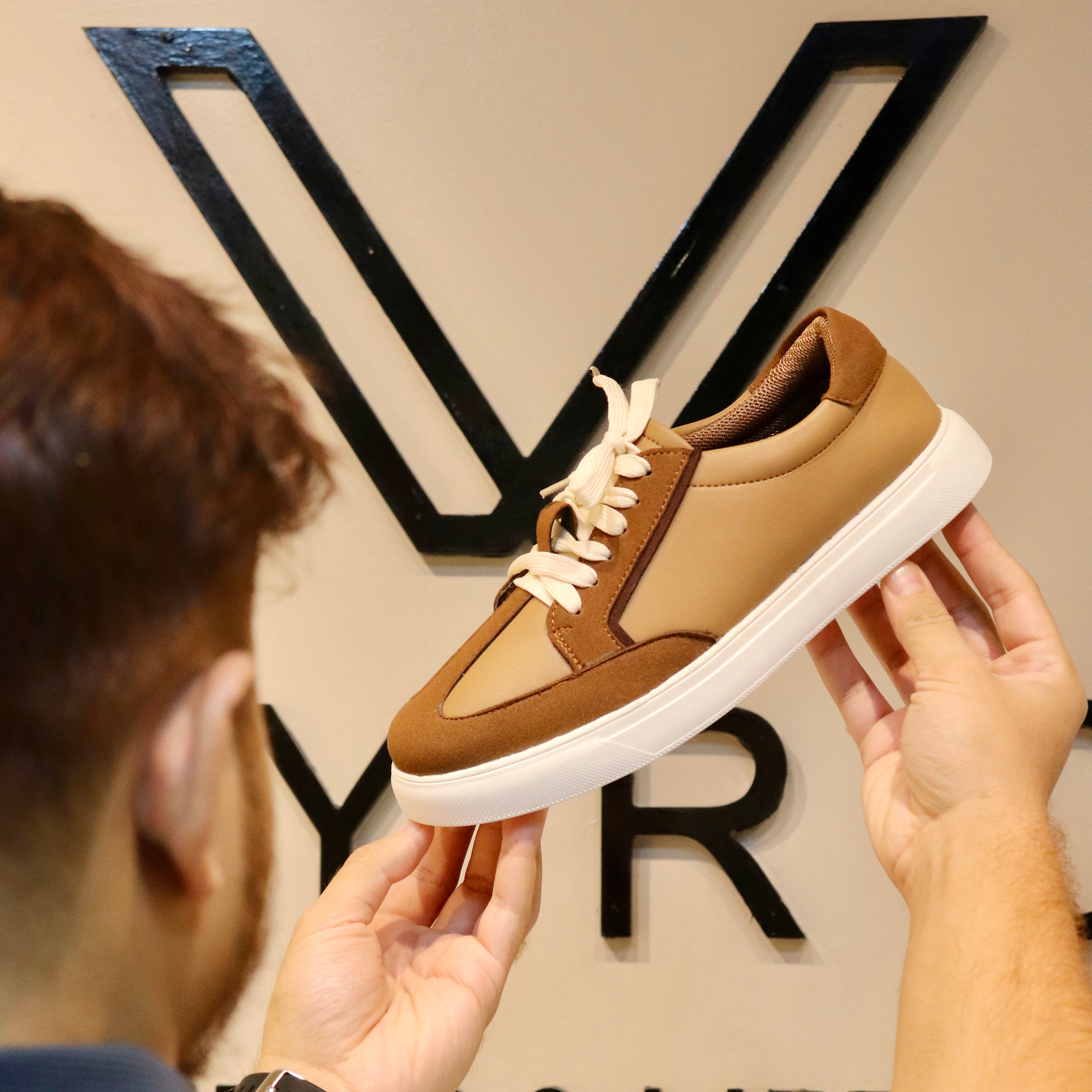 ESRAKZ Urban Shadow Sneakers – Brown Edition