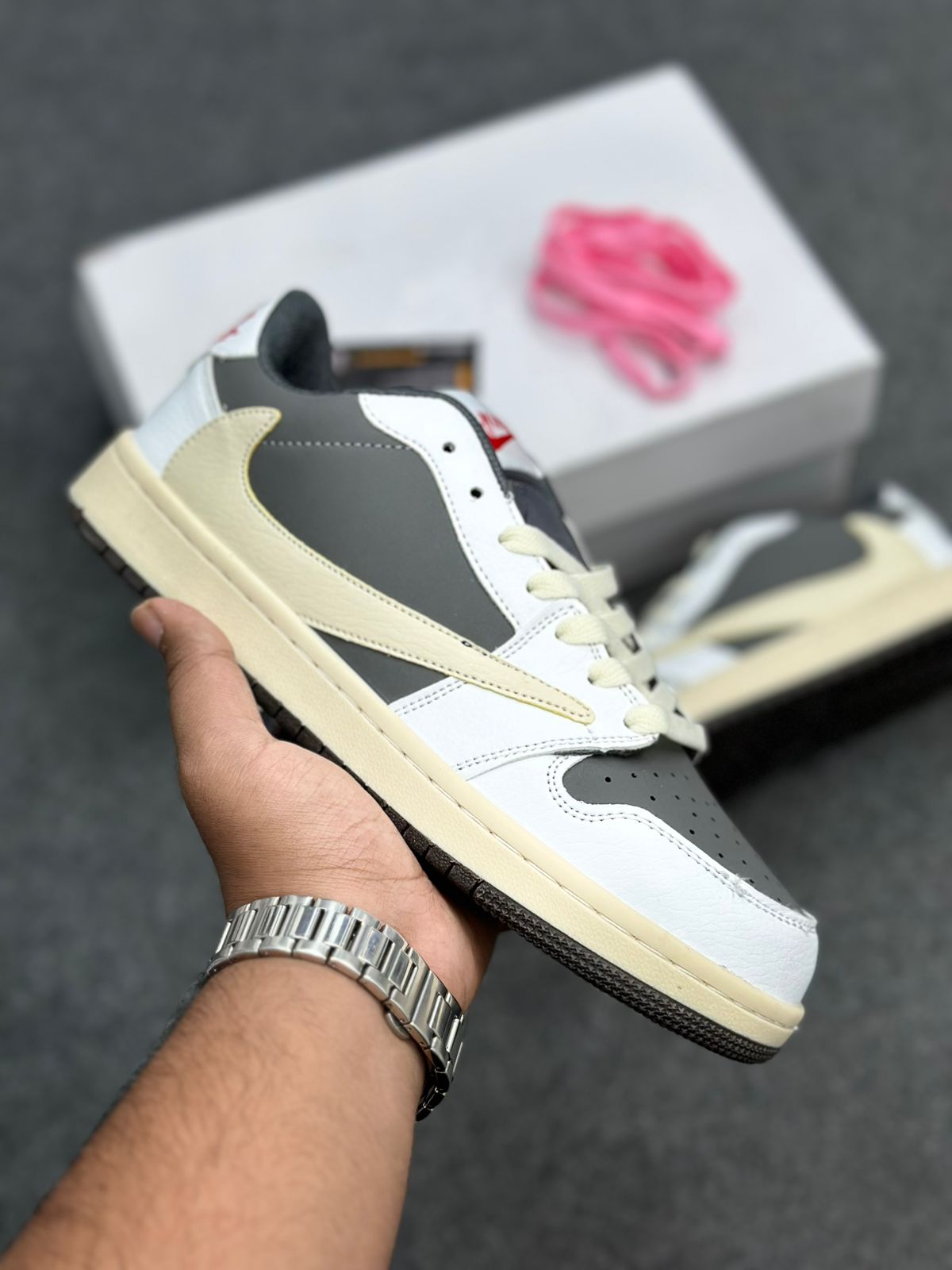 Nike Jordan 1 Retro Low OG SP Travis Scott Reverse Mocha