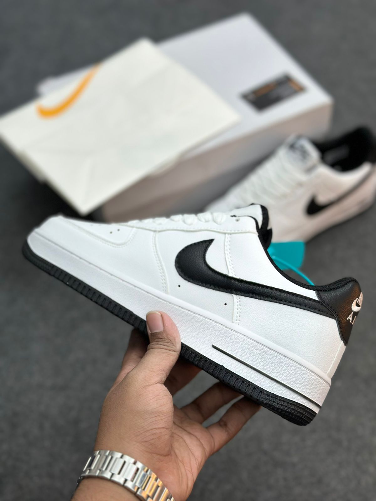 Nike Air Force 1 LOW “WHITE BLACK”